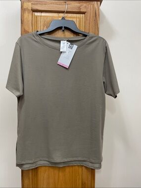 Members Mark Short Sleeve Tee in Olive Green Size Small NWT